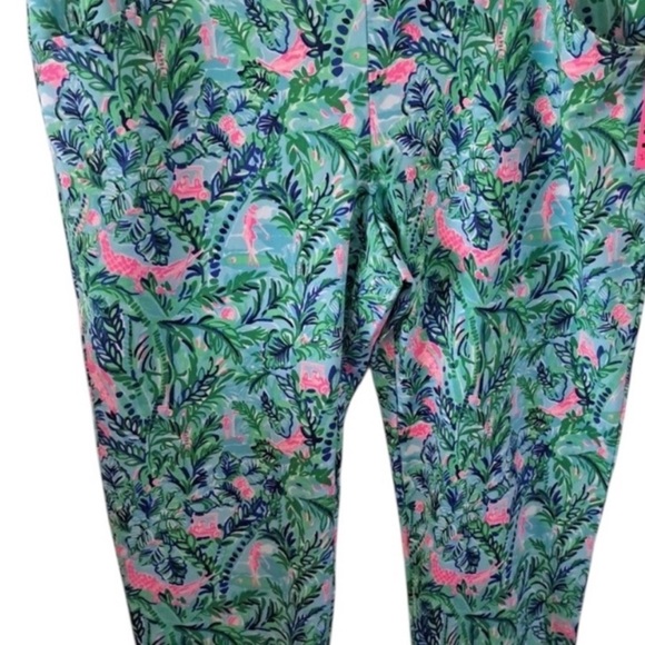 Lilly Pulitzer Ankle Cropped Pants Parfecto Print Size 16 Retired Golf Print EUC - Picture 2 of 7